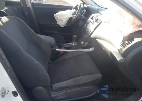 2015 Nissan Altima 2.5/2.5 S/2.5 Sl/2.5 Sv z USA, uszkodzony, nr VIN 1N4AL3AP5FN320246